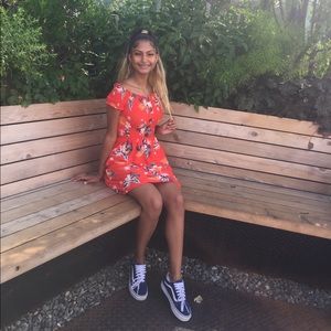 Meet your Posher, Dayana